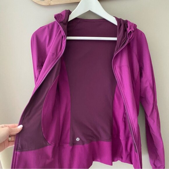 Lululemon In Flux Regal Plum Reversible Jacket Purple Sz 4 - Picture 10 of 10